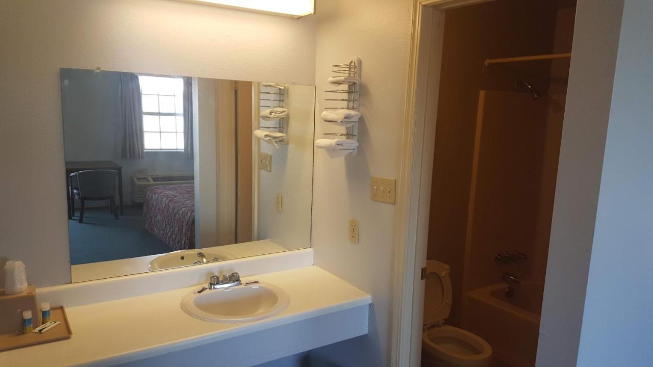 Lake Eufaula Inn & Suites Checotah Exteriér fotografie